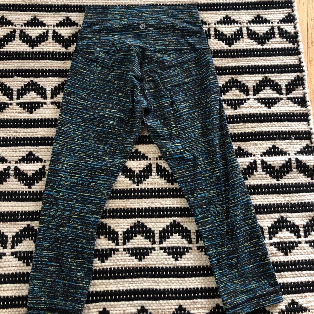 Lululemon yoga pants